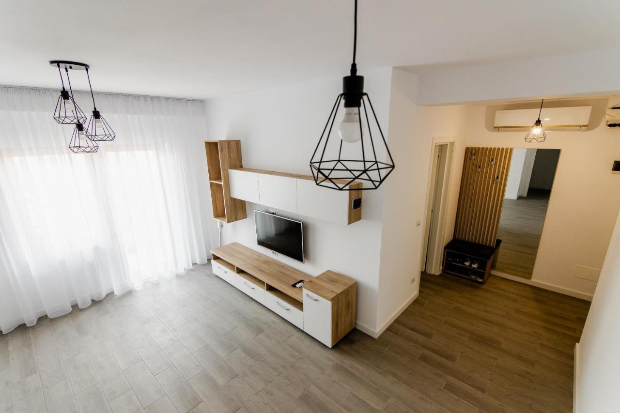 Samplus Central Apartment Craiova Extérieur photo