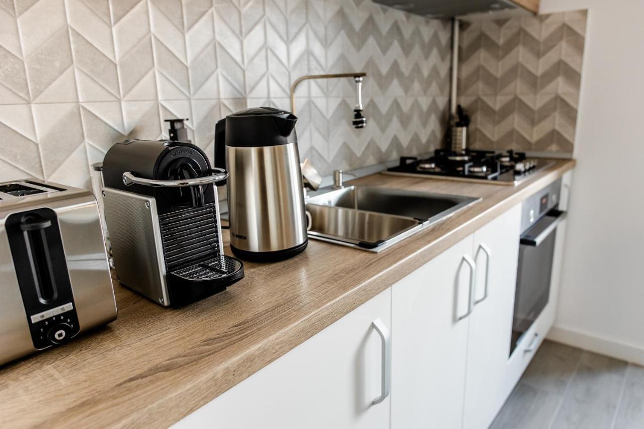 Samplus Central Apartment Craiova Extérieur photo